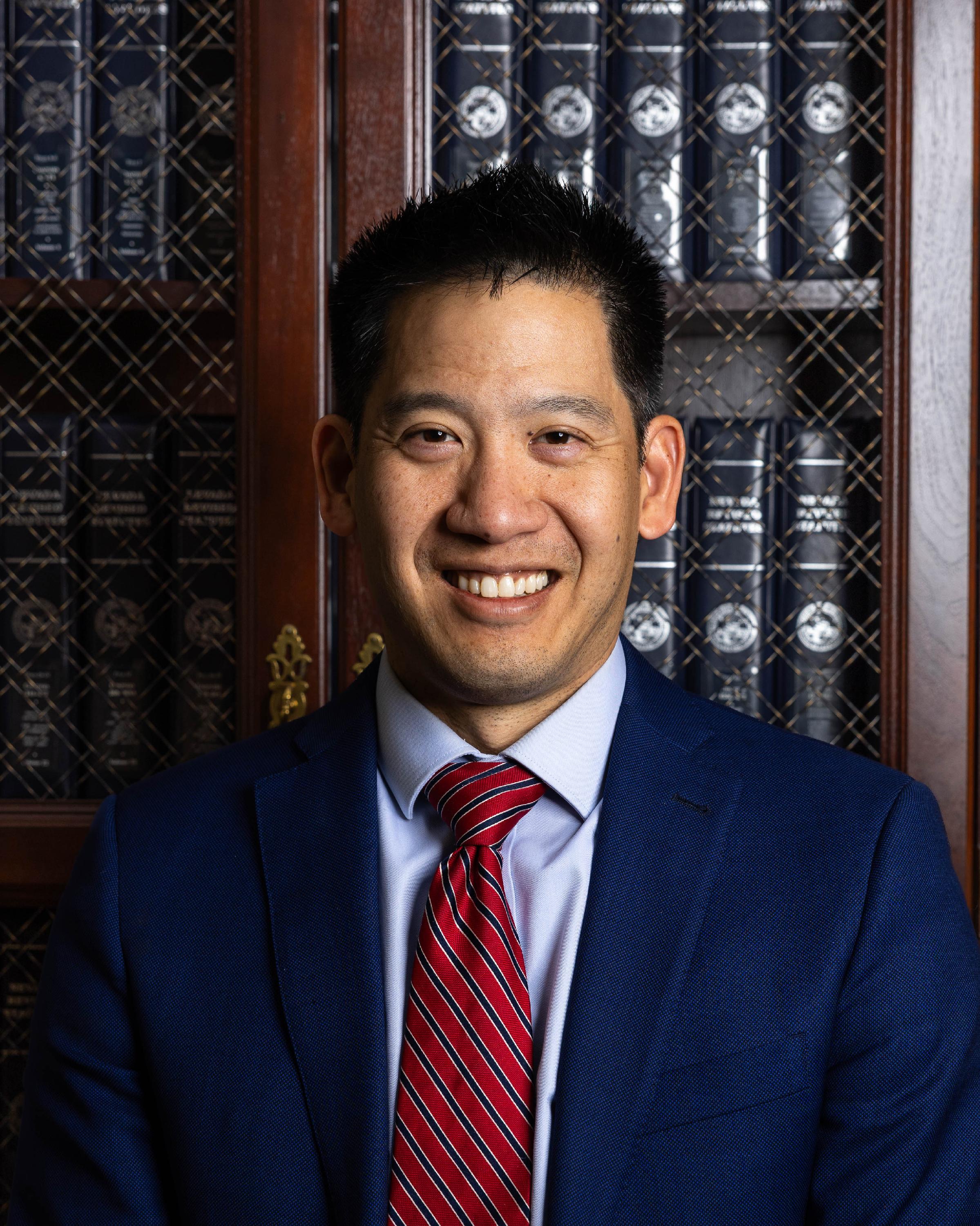 Alex Chen Headshot